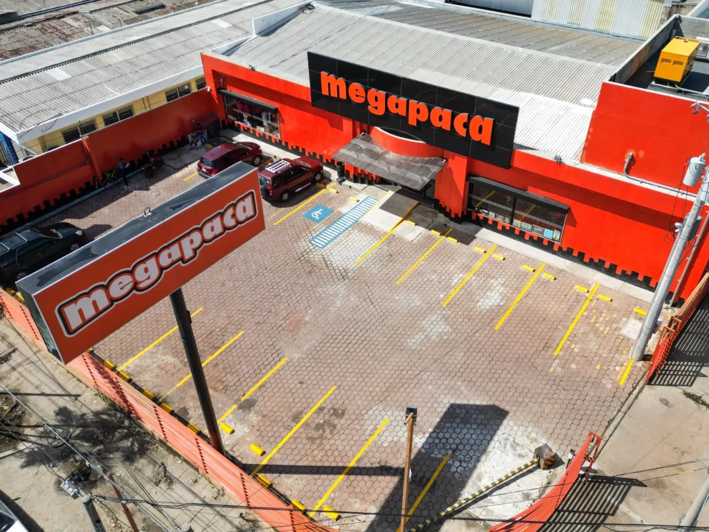 Megapaca