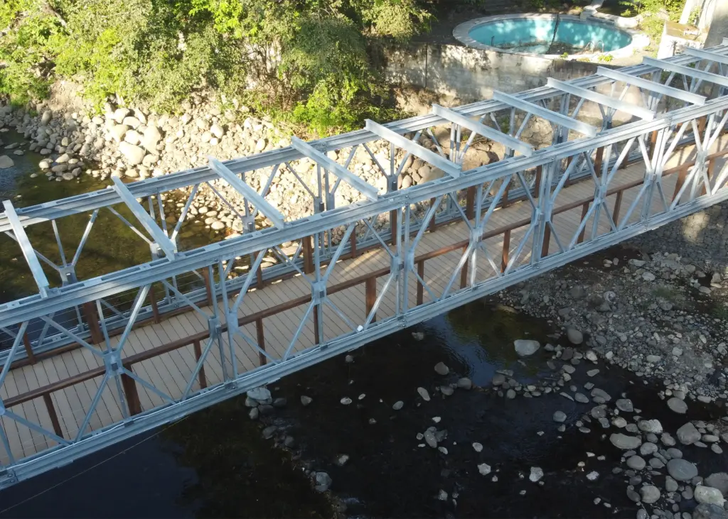Puente Peatonal El Zonte